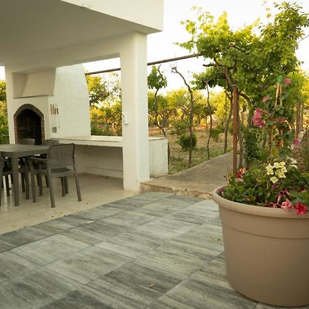 Trulli Ulivi Villa Putignano Exterior photo